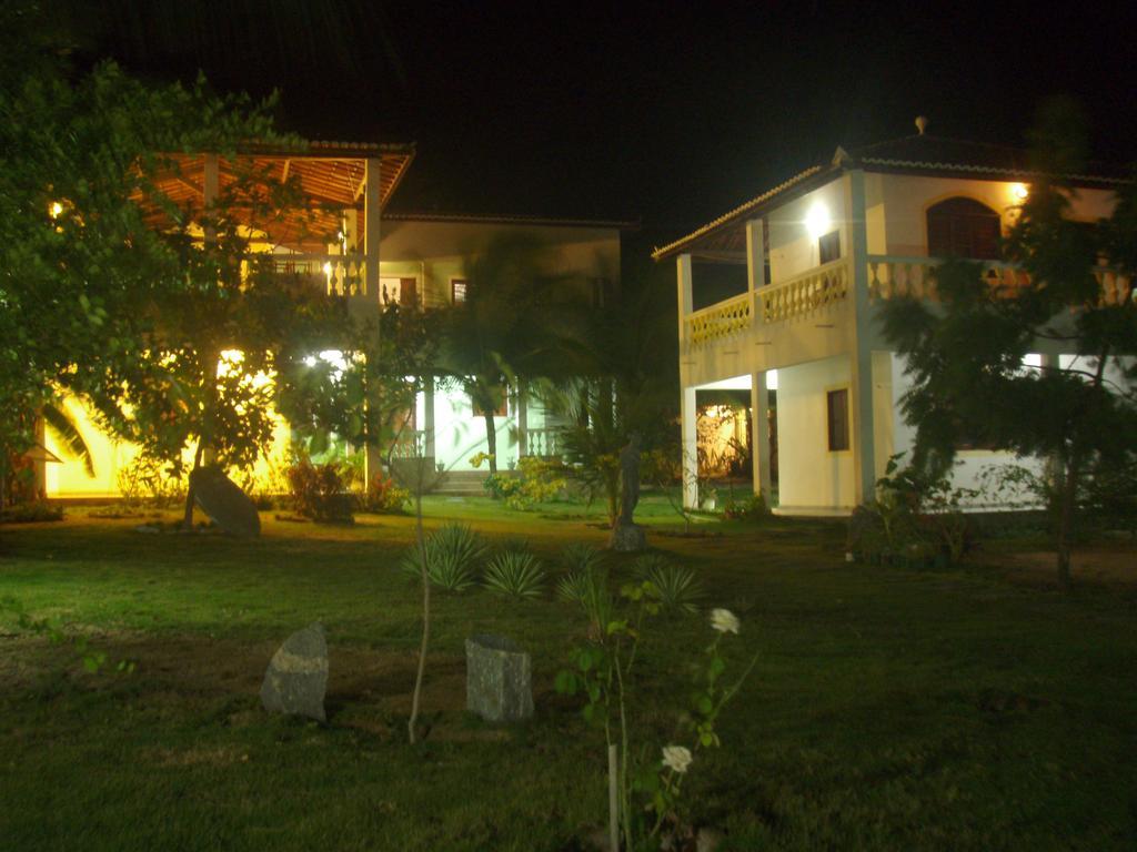 Residencia Pancho Villa Canoa Quebrada Exterior foto
